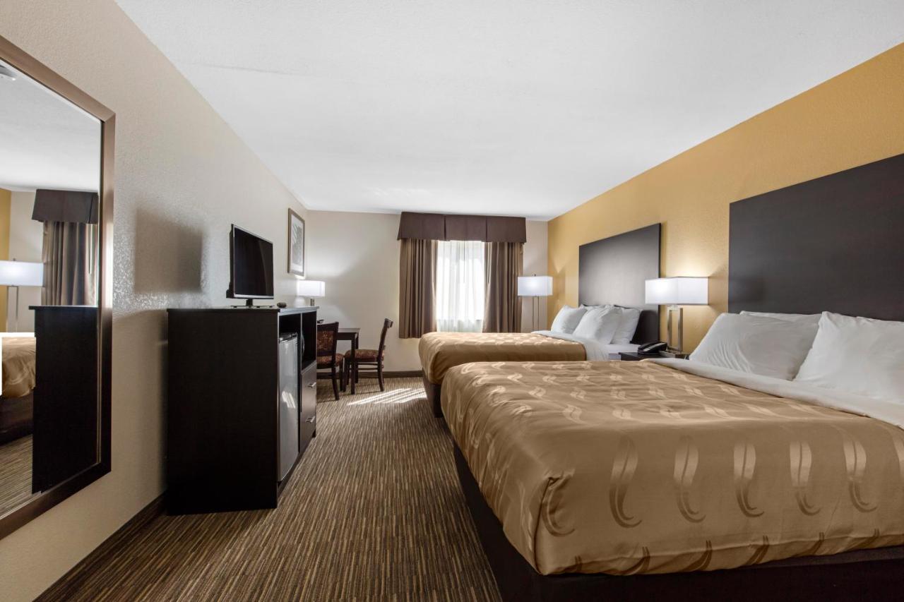 Quality Inn & Suites Metropolis I-24 מראה חיצוני תמונה
