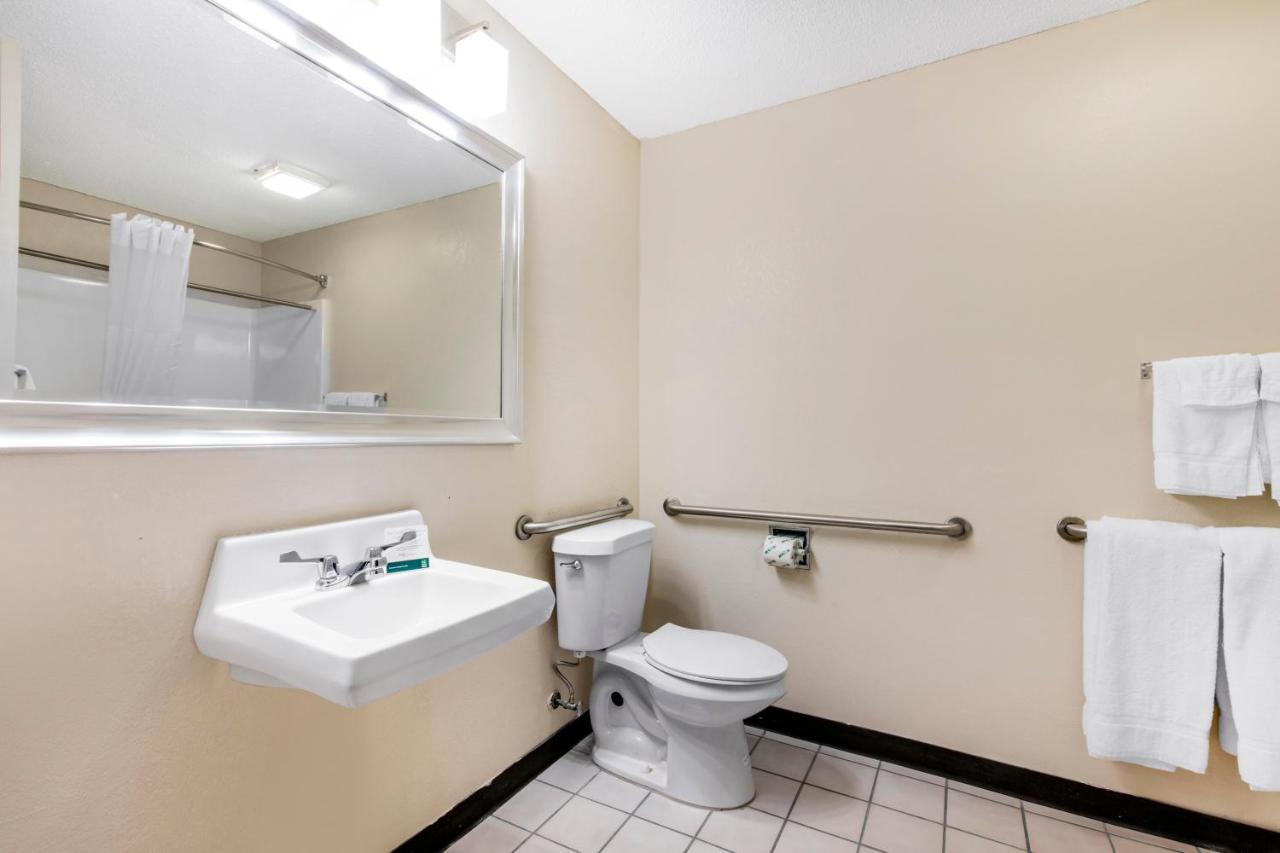 Quality Inn & Suites Metropolis I-24 מראה חיצוני תמונה