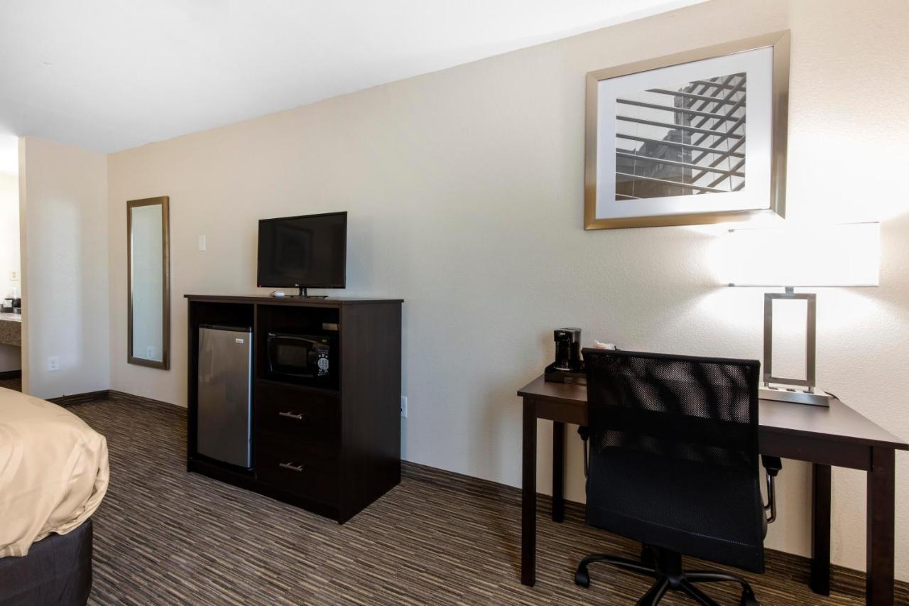 Quality Inn & Suites Metropolis I-24 מראה חיצוני תמונה