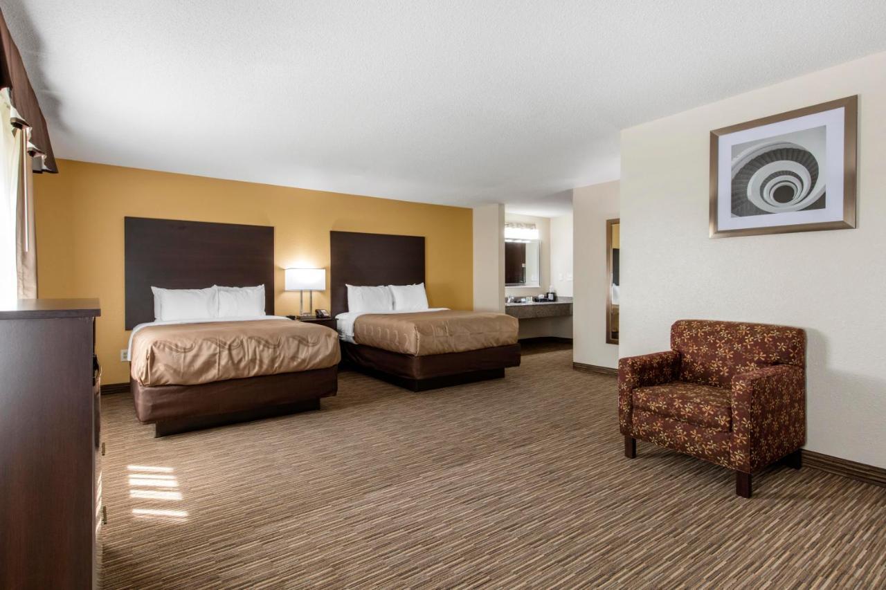 Quality Inn & Suites Metropolis I-24 מראה חיצוני תמונה