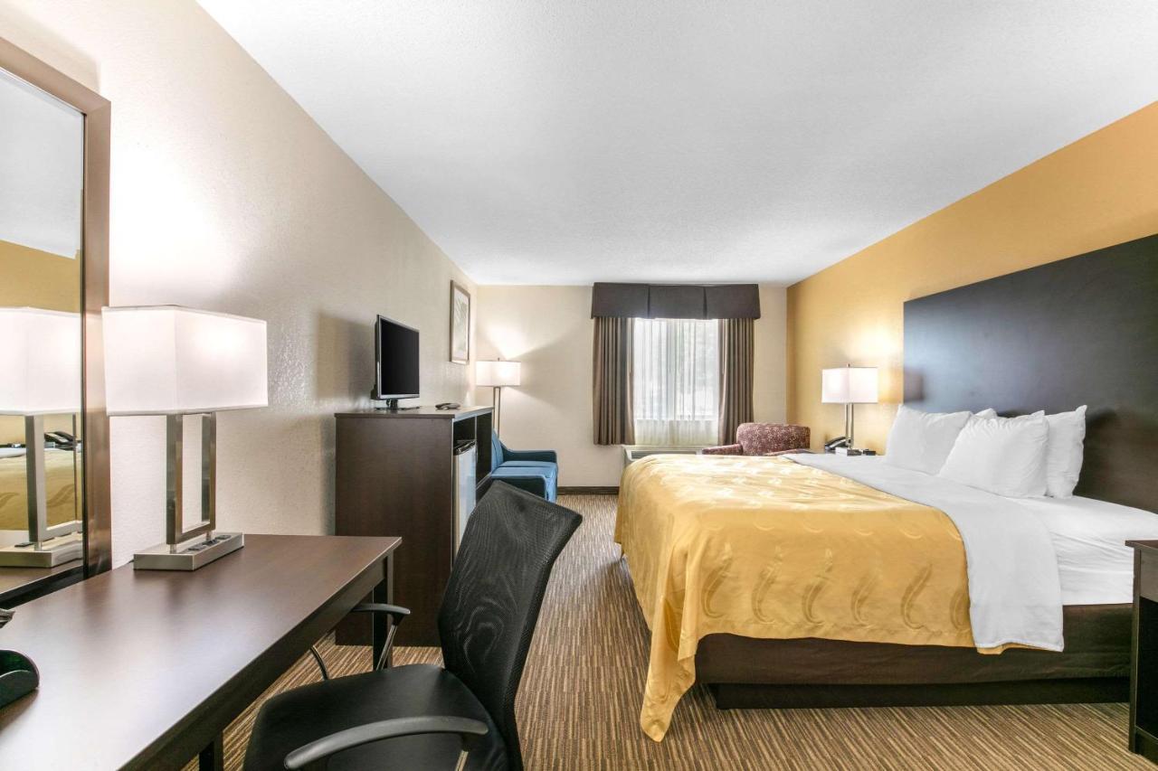 Quality Inn & Suites Metropolis I-24 מראה חיצוני תמונה