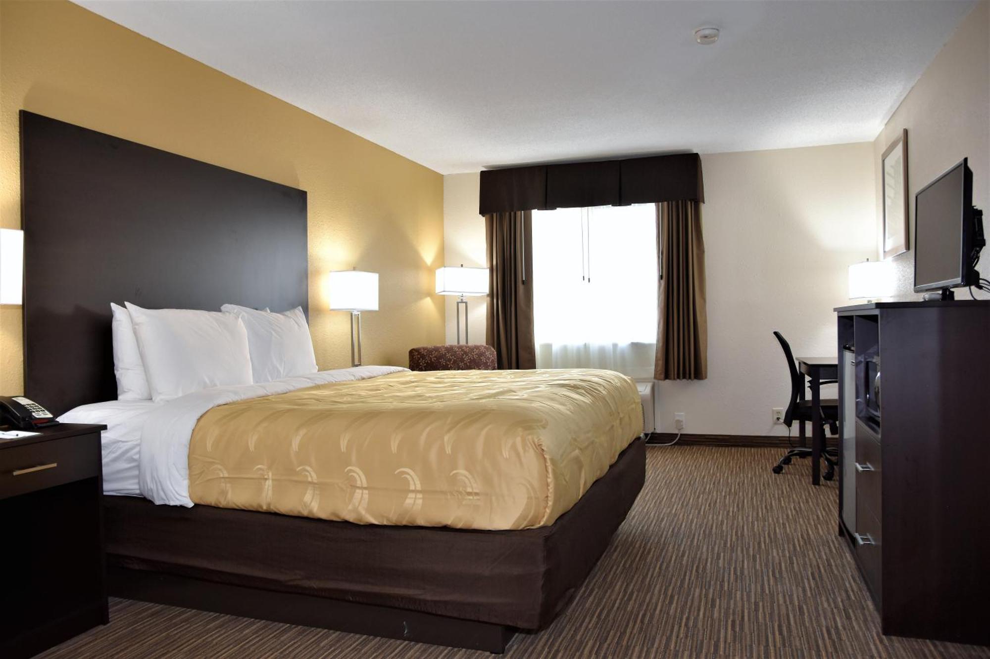 Quality Inn & Suites Metropolis I-24 מראה חיצוני תמונה