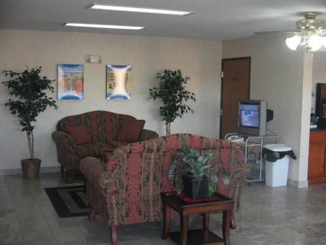Quality Inn & Suites Metropolis I-24 מראה חיצוני תמונה