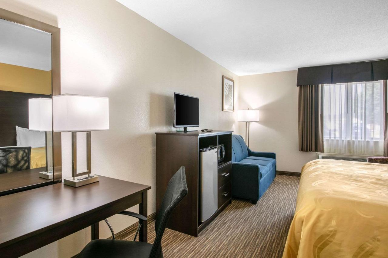 Quality Inn & Suites Metropolis I-24 מראה חיצוני תמונה